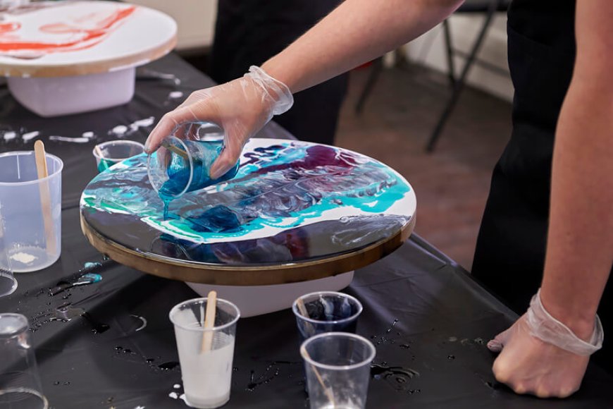 What to Expect in Your First Resin Art Class at Arts Shala