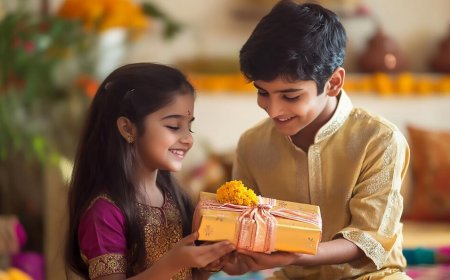 Top 10 Thoughtful Rakhi Gifts to Send Your Sister Online in 2025 From ₹299 Only