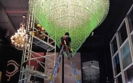 Expert Chandelier Cleaning in Dubai – CCD Services